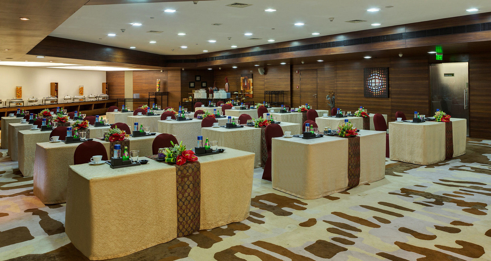 Hotel Sahara Star Mumbai Konforlar fotoğraf The Royal