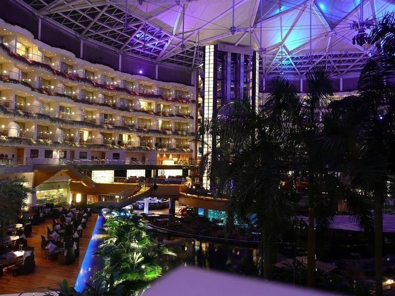 Hotel Sahara Star Mumbai Dış mekan fotoğraf The interior of the hotel