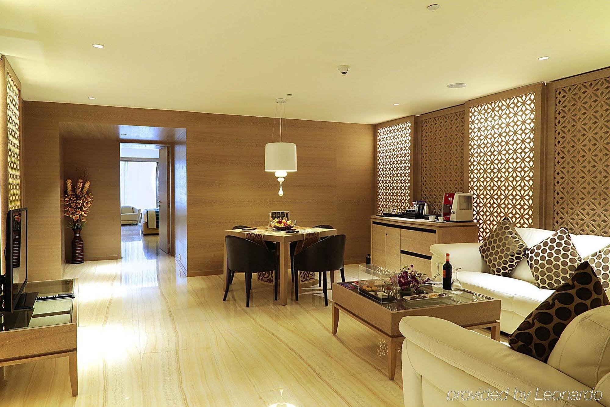 Hotel Sahara Star Mumbai Dış mekan fotoğraf A suite at the Taj Mahal Palace, Mumbai