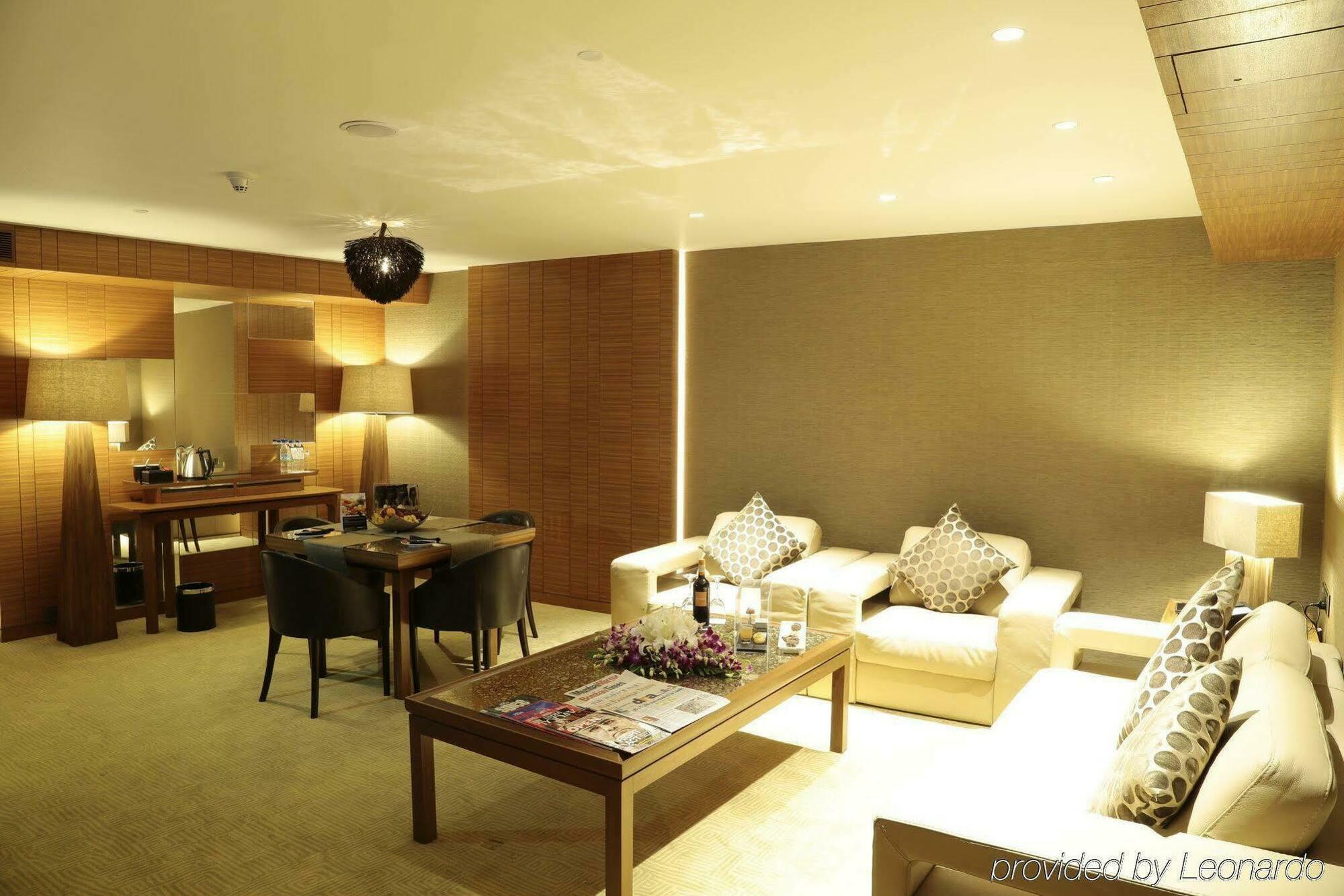 Hotel Sahara Star Mumbai Dış mekan fotoğraf A suite at the hotel